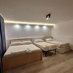 Flowers Apartment *