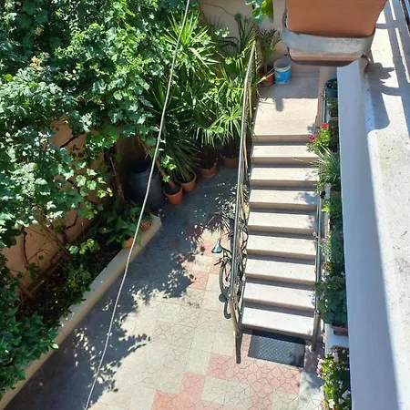Apartmán Flowers Tirana