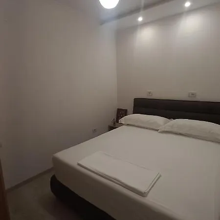 Flowers Apartment *