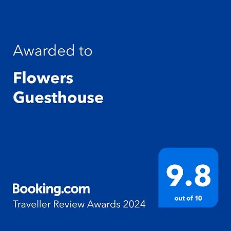 Flowers Apartment