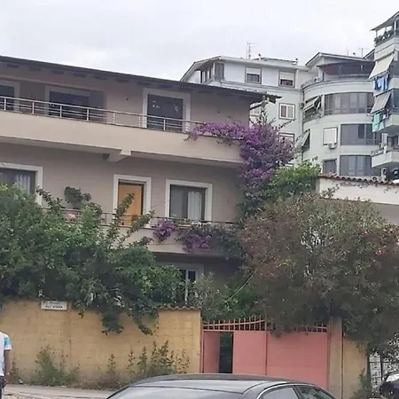 Flowers 公寓 地拉那